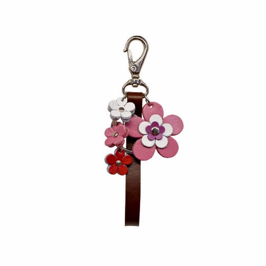 Picture of leather flowers keychain
