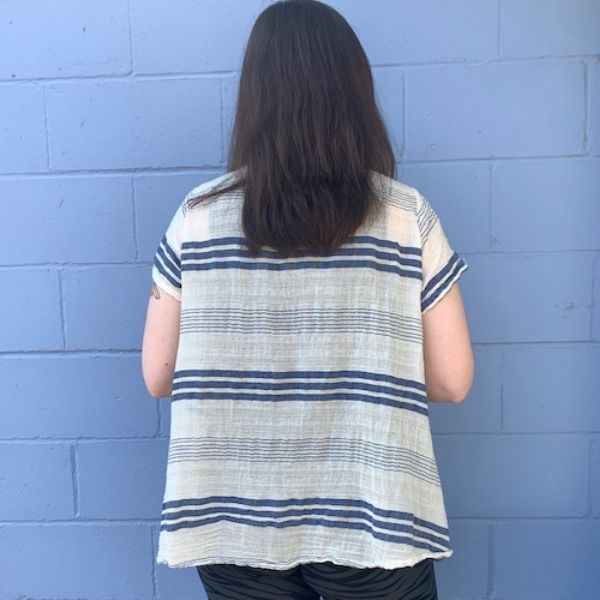 Picture of striped oak top - short sleeve