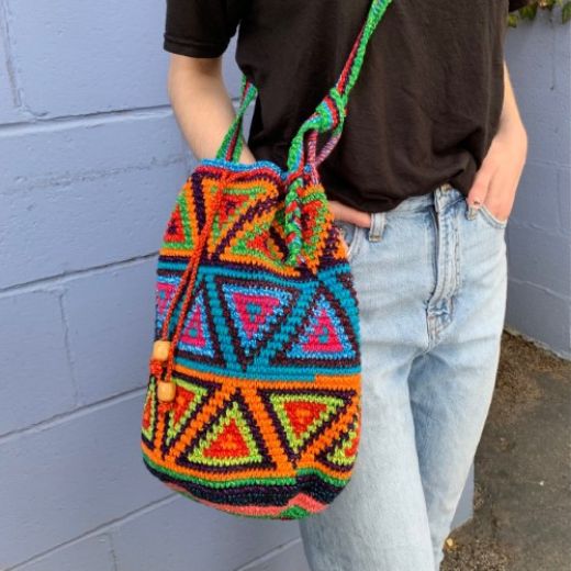 Picture of crocheted carryall bag
