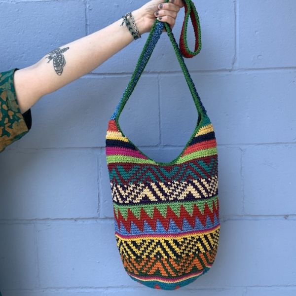 Picture of crocheted carryall bag - large