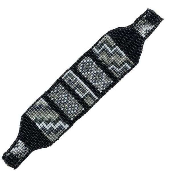 Picture of nativa beaded magnet bracelet