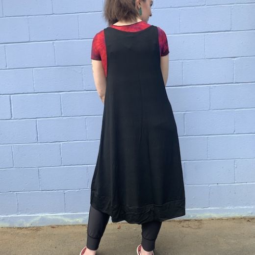 Picture of chloe's solid tunic