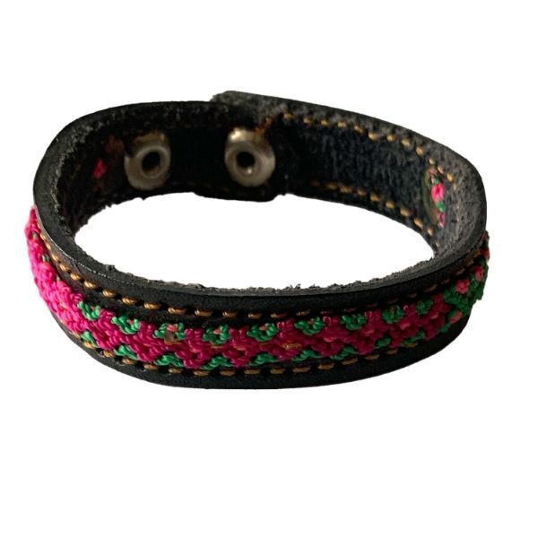 Picture of woven leather bracelet