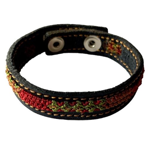 Picture of woven leather bracelet