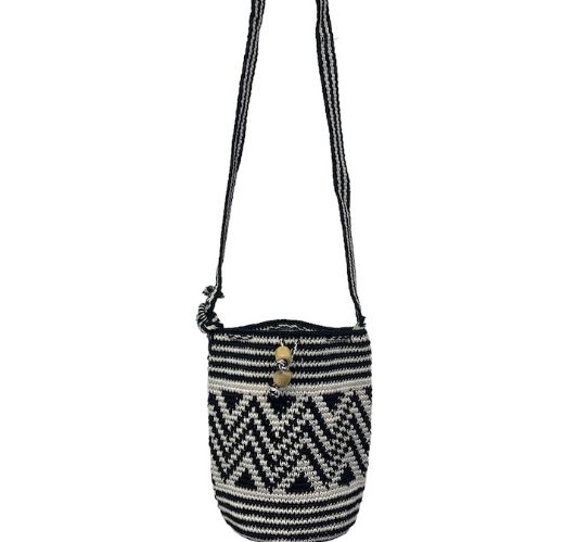 Picture of crocheted carryall bag - small