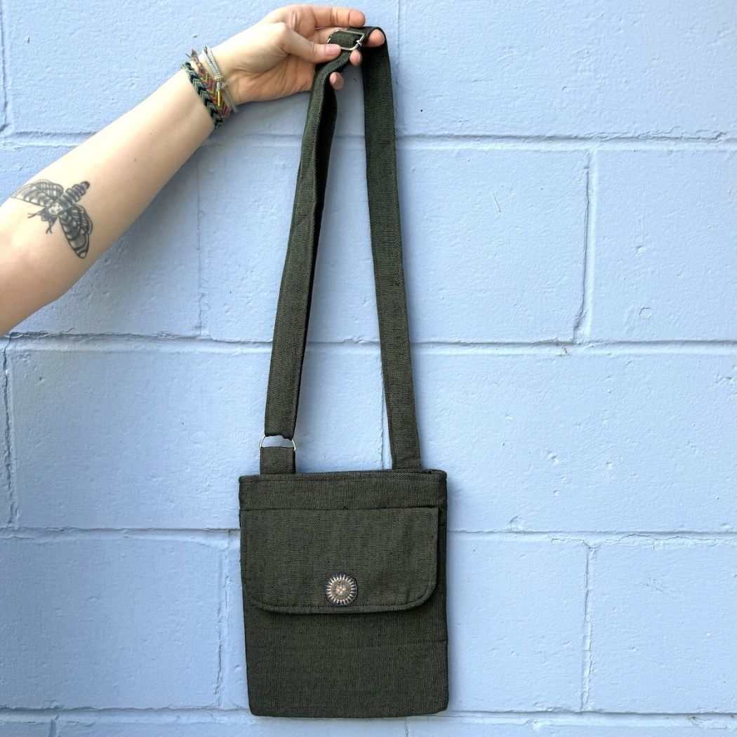 Picture of pepper crossbody bag