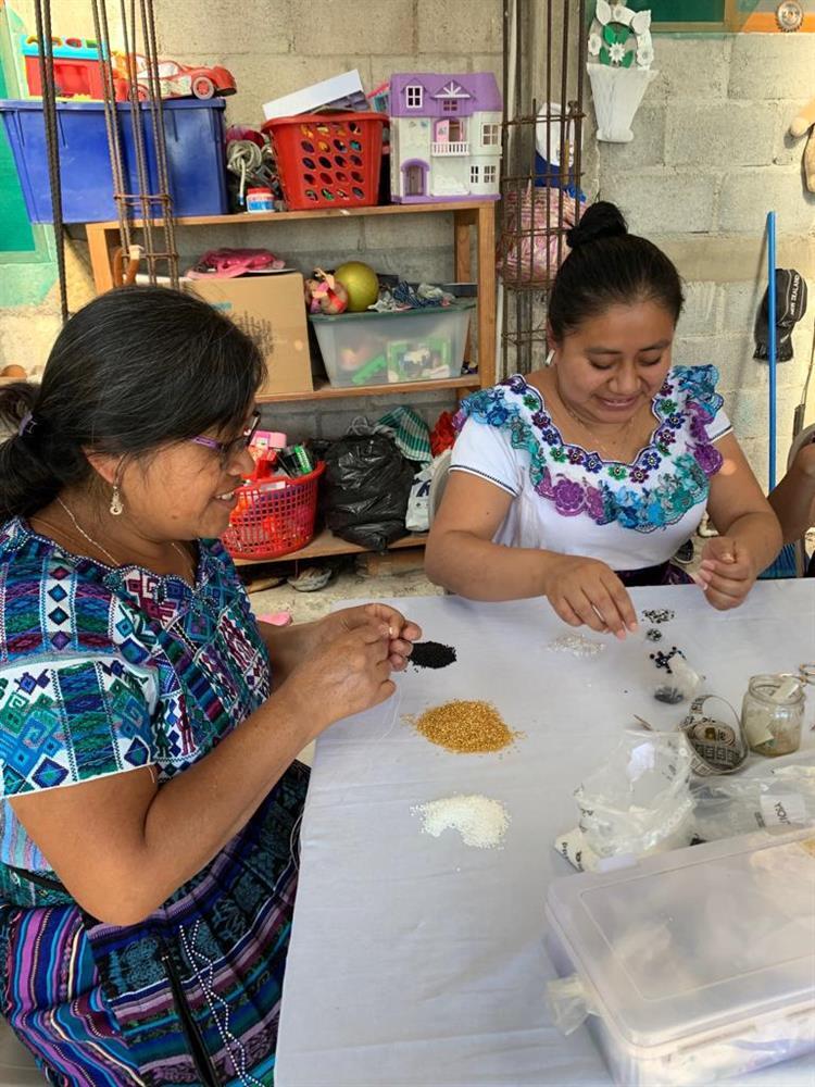 weaving with beads